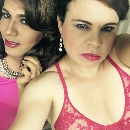 Wir zwei Transgirls suchen Gesellschaft 